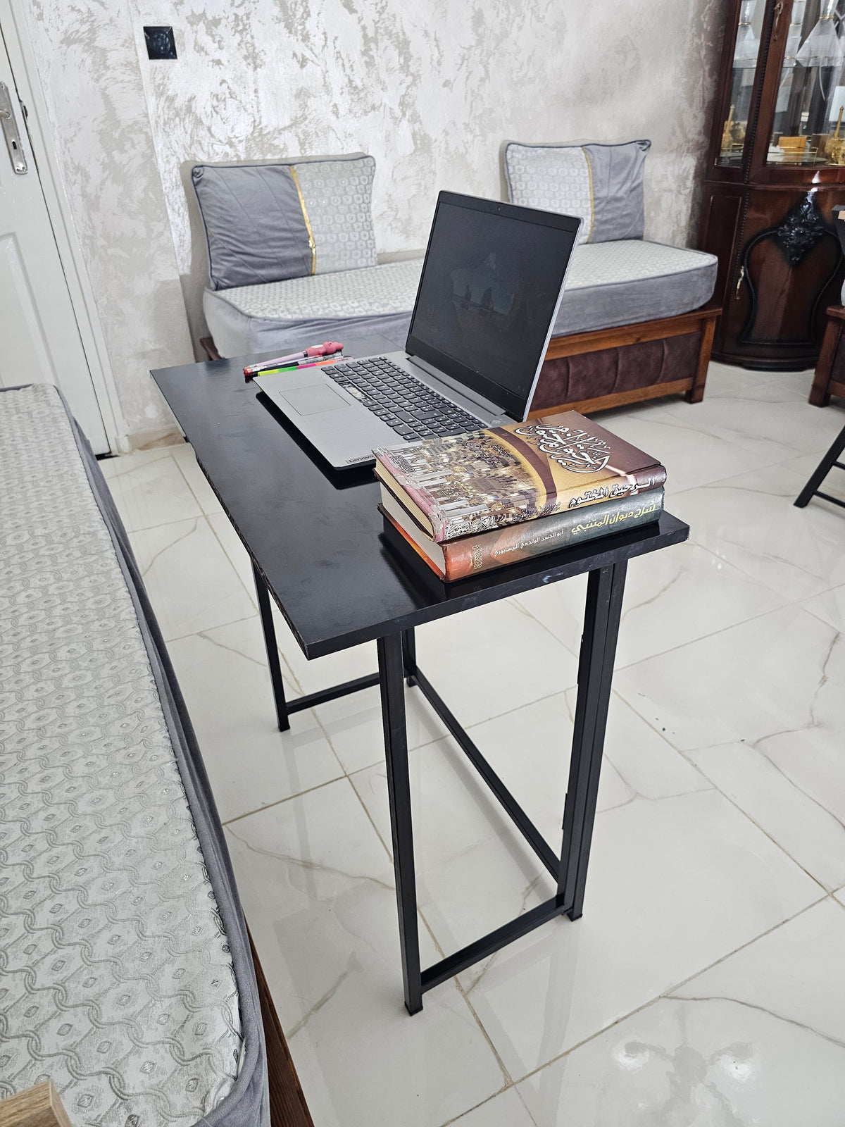 مكتب قابل للطي Bureau pliable